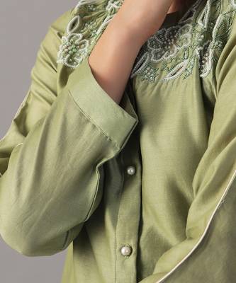 Green embroidered shirt  with pants 4