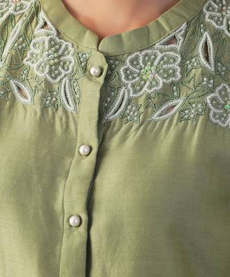 Green embroidered shirt  with pants 5