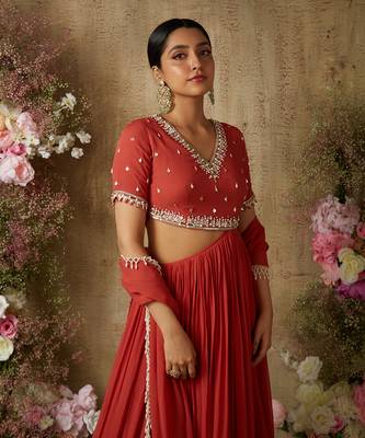 Rust red cut out set 2