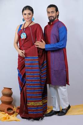 Matching Combo Couple Outfit With Maroon Saree And Mens Kurta 3