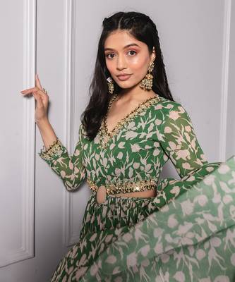 Green cut out anarkali 4