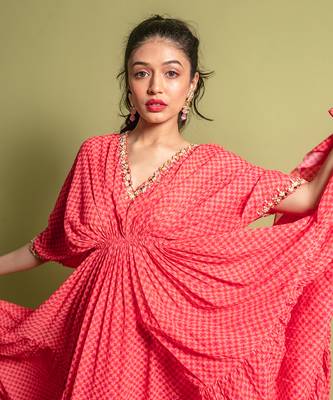 Pink printed layered kaftan set 4