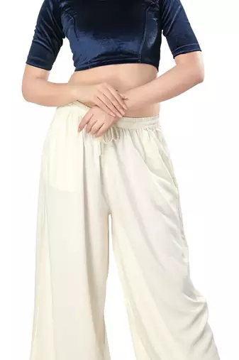 Non - Padded Velvet Round Neck Blouse