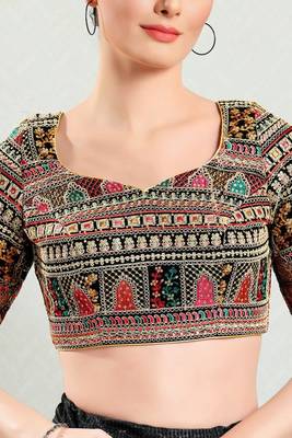 Padded Brocade Sweatheart Neck Blouse 1