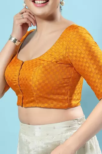 Padded jacquard Round Neck Blouse