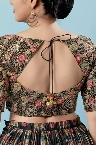 Padded Silk Sweatheart Neck Blouse