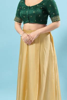 Green Silk Floral Embroidered Padded Blouse 5