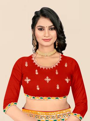 Red georgette bandhani saree with unstitched blouse piece 4