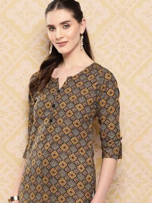  brown geometric alia-cut top 4