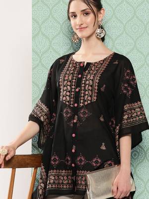  black ethnic motifs kaftan top 1