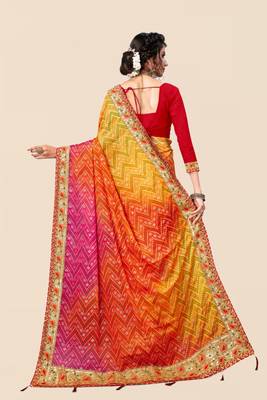 Pink  chiffon bandhani saree with unstitched blouse piece 2