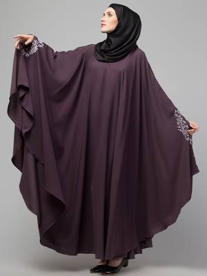 Nazneen embroidered Kaftan with thread embroidered 4