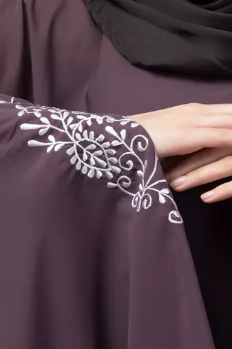 Nazneen embroidered Kaftan with thread embroidered
