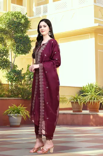 Trendmalls Purple Cotton Silk Embroidered Kurta Pant with Dupatta Salwar Suit 3 Pieces Set 