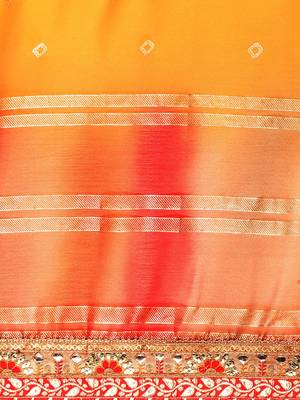 Yellow bandhani saree with lace border and unstitched blouse piece 5