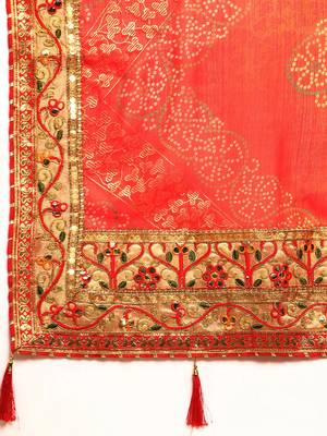 Red bandhani saree with lace border and unstitched blouse piece 4