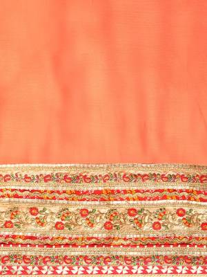 Peach bandhani saree with lace border and unstitched blouse piece 5