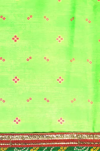 Green bandhani saree with lace border and unstitched blouse piece