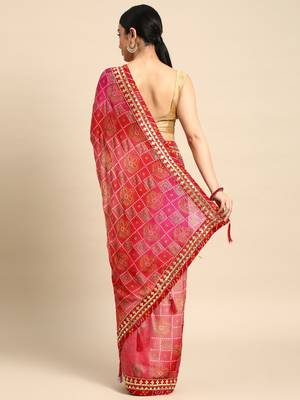 Red bandhani saree with lace border and unstitched blouse piece 2