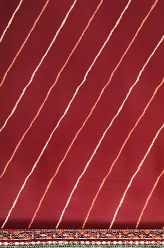 Maroon leheriya saree with lace border and  unstitched blouse piece