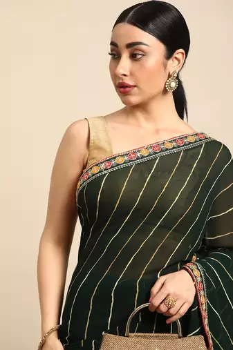 Green leheriya saree with lace border and  unstitched blouse piece