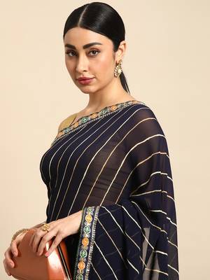 Navy blue leheriya saree with lace border and  unstitched blouse piece 3