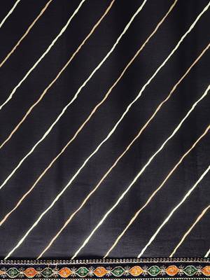 Navy blue leheriya saree with lace border and  unstitched blouse piece 5