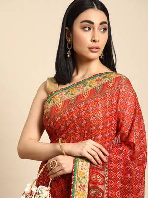 Red  bandhani saree with lace border and unstitched blouse piece 3