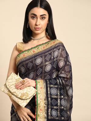 Navy blue  bandhani saree with lace border and unstitched blouse piece 3