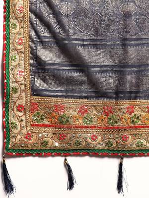 Navy blue  bandhani saree with lace border and unstitched blouse piece 4