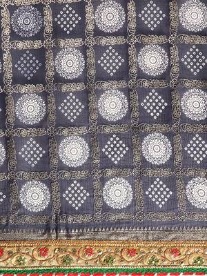 Navy blue  bandhani saree with lace border and unstitched blouse piece 5