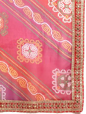 Green bandhani saree with lace border and unstitched blouse piece 3