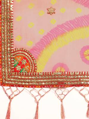 Pink bandhani saree with lace border and unstitched blouse piece 4