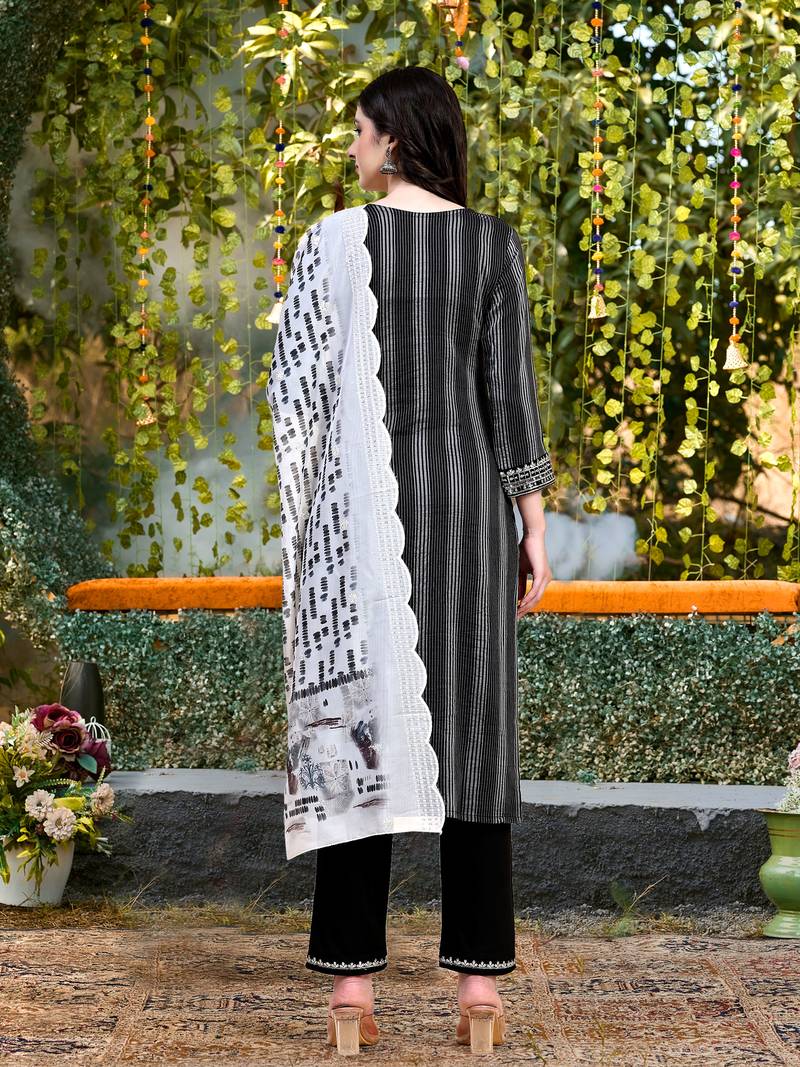 Trendmalls  Cotton Embroidery Salwar Suit Set Kurta Pant with Dupatta Black Kurta Set for Women, Party Wear