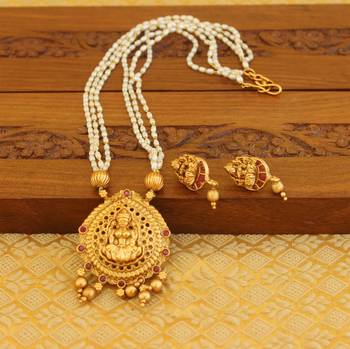 Matte finish pearl temple necklace set 2