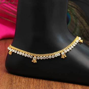 White color rhinestone anklets 1