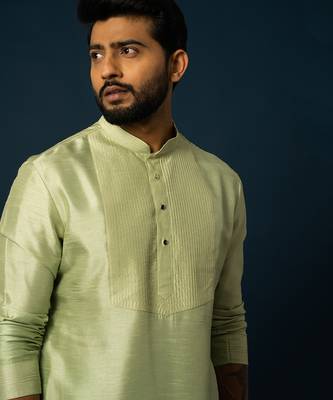 Spring green pintuck kurta set 3