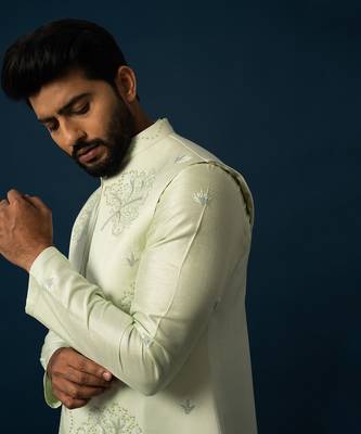 Tender leaf embroidered kurta jacket set 3