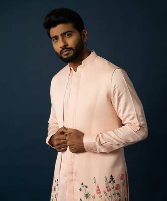Light titian floral kurta & long jacket set 4