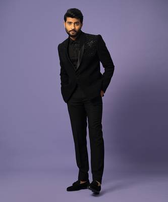 Onyx suit set 1