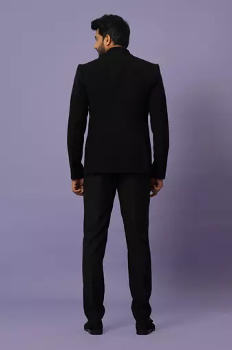 Onyx suit set