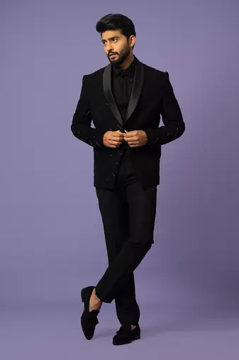 Raven suit set