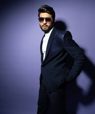 Navy shiny strips suit set 4