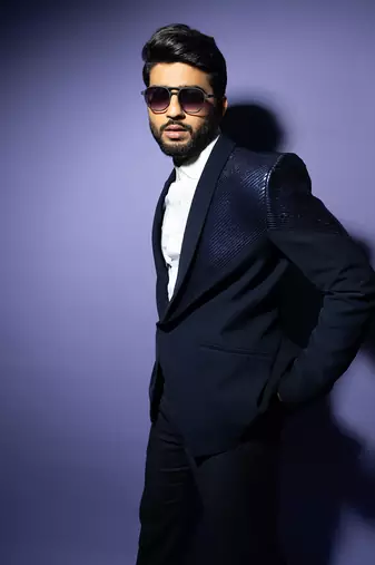 Navy shiny strips suit set