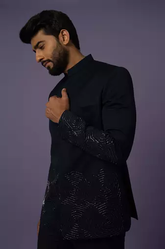 Blue hexagon bandhgala