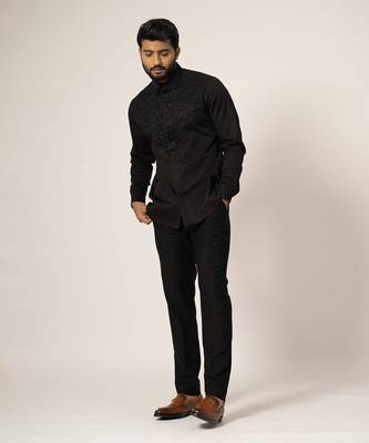 Black fountain shirt 1