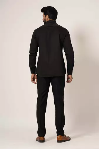 Black fountain shirt
