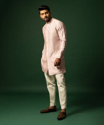 Pink embroidered kurta set 2