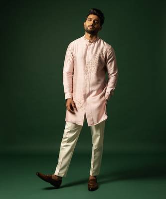 Pink embroidered kurta set 3