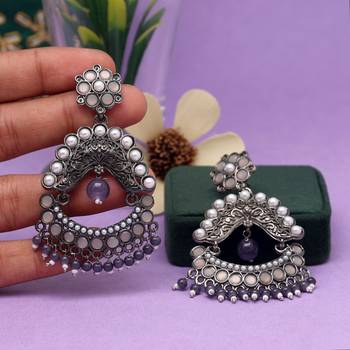 Gray color antique earrings 1